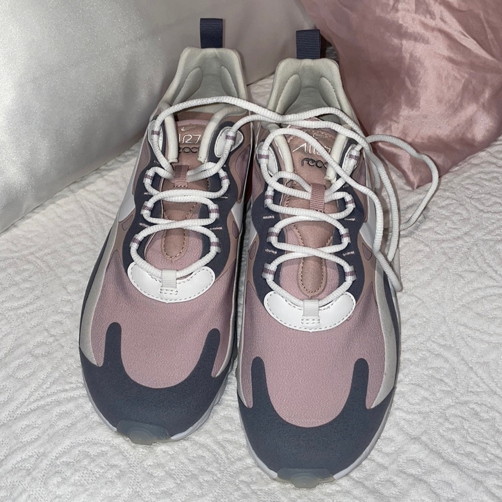 Nike Air 270